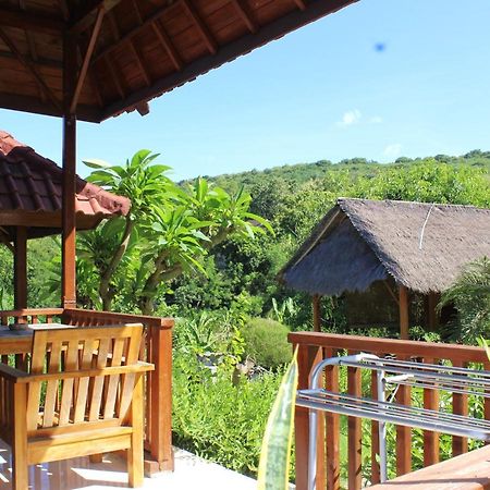 Bamboo Bungalow Jungle View Batununggul Eksteriør bilde